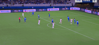 九游网页-转折点成都蓉城单刀错失，德国杯国际比赛日攻防权衡，态度坚定，数据趋势出现新变化(成都蓉城最新消息体育)