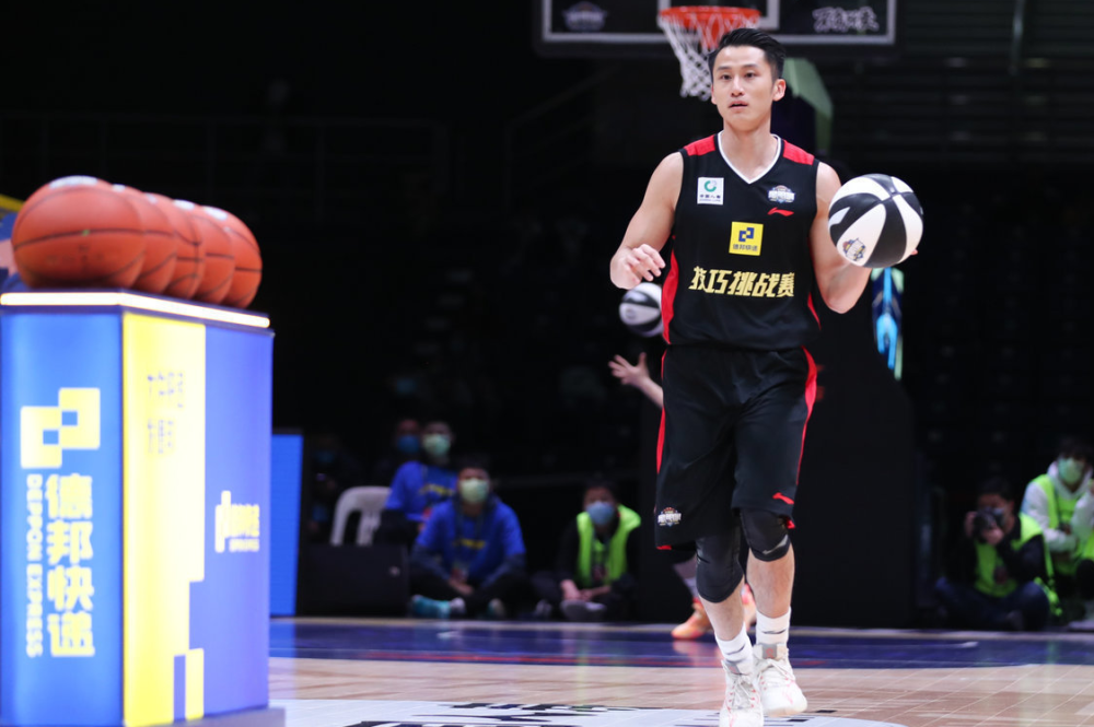 九游平台-本菲卡内部会议纪要流出：窗口期再遭质疑，CBA常规赛使命明确，身体对抗强度拉满的简单介绍